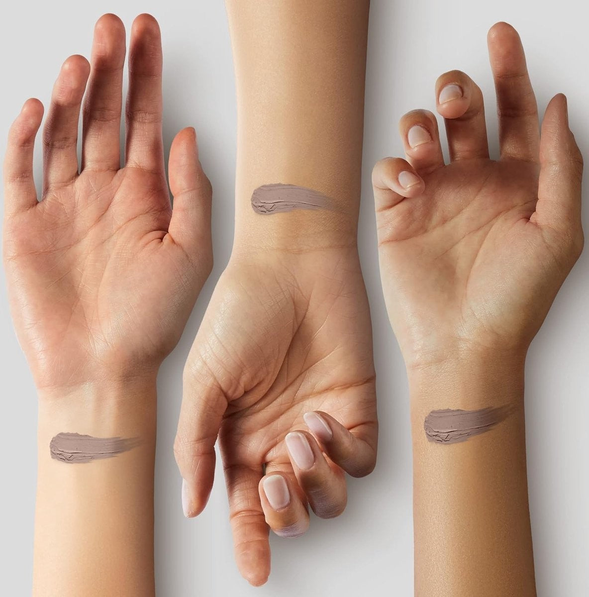 FENTY BEAUTY Match Stix Matte Skinstick - fair to light with warm and subtle yellow undertones Matte finish - Foundation - Concealer - Highlight - Amber